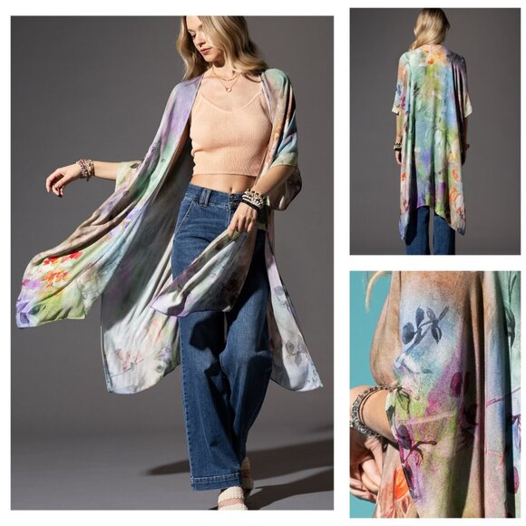 Beautiful Floral Print Kimono - Watercolor Effect Background - Soft & Silky - Picture 1 of 8
